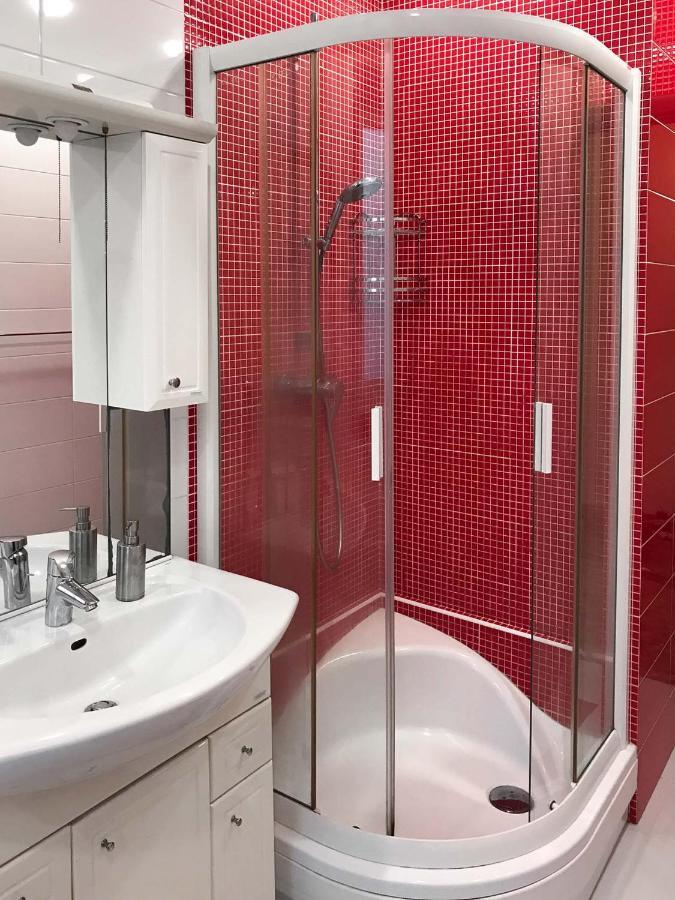 Family Apartment Near The University Черновцы Экстерьер фото